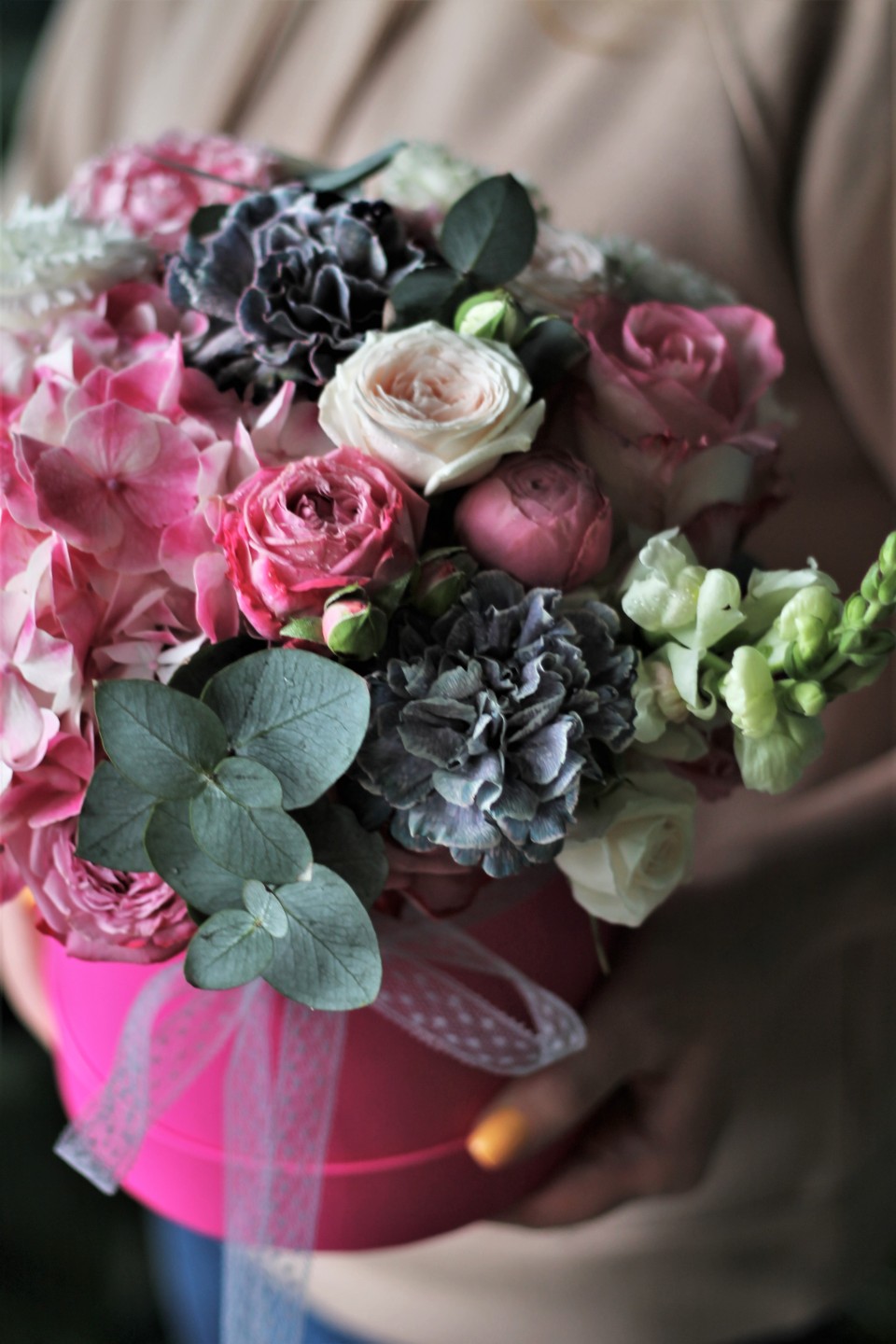 Коробочка Малиновое изящество - с добавлением зелени