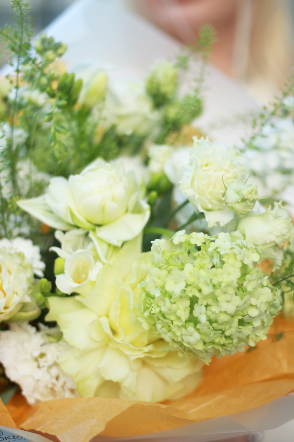 Букет Молодой ветер - с добавлением зелени