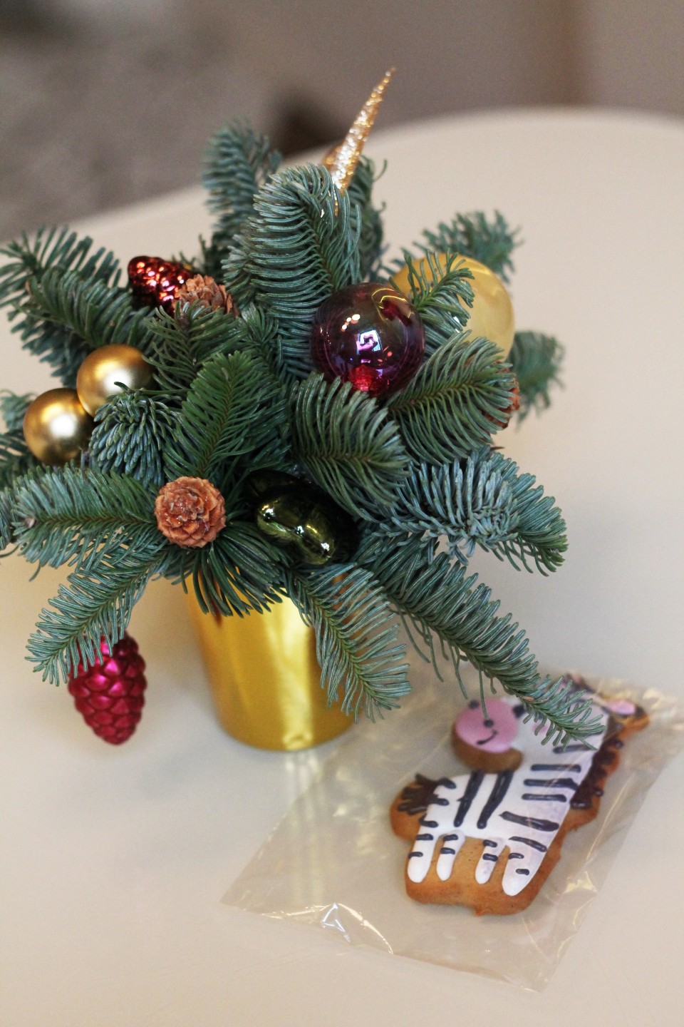 Новогодняя композиция Огонек - с добавлением зелени