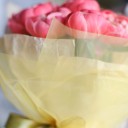 Букет пионов Корал - с добавлением зелени - миниатюра 