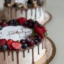 Тортик с ягодками - миниатюра