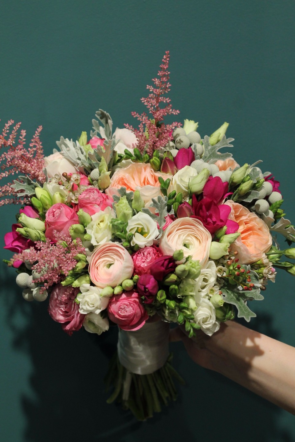 Букет невесты Глория - с добавлением зелени