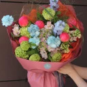 Букет с пионами и гвоздиками Огни Бродвея - миниатюра