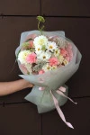 Букет с георгинами и космеей "Плеяда"