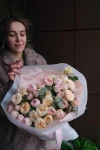 Букет из кустовых роз "Все тебе"