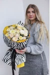 Букет из кустовых роз "Саванна"