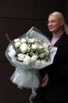 Букет с белыми пионами "Энджи"
