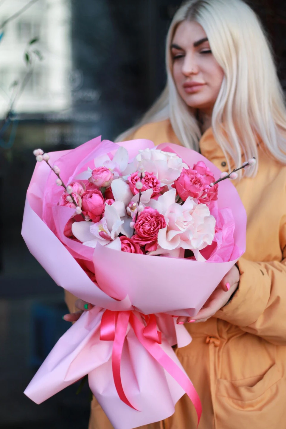 Букет Barbie - с добавлением зелени