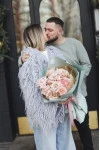Букет с французскими розами "Love Is"