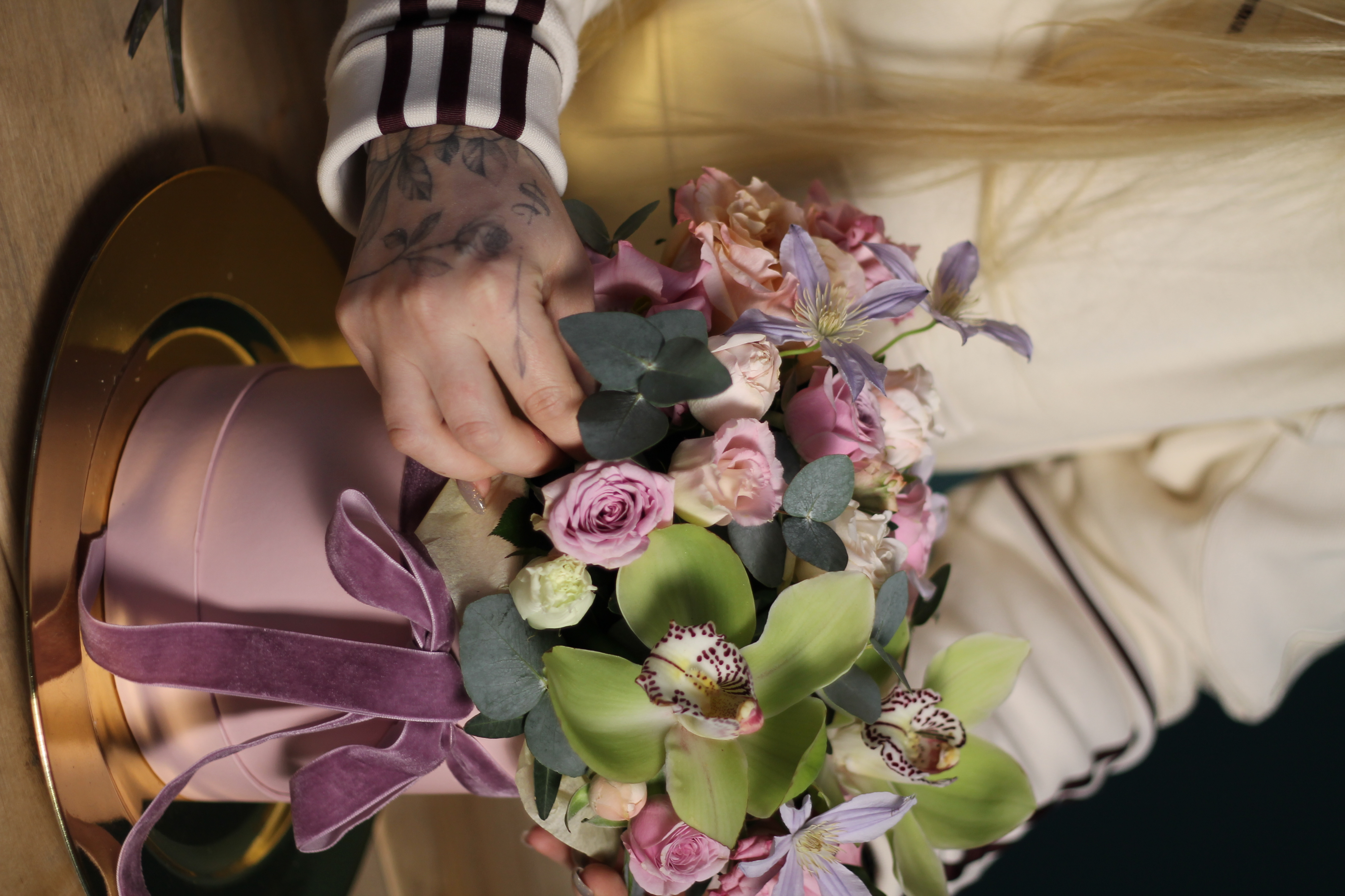 букет в школе флористики